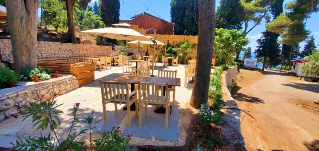 Mobile Home Divina Camp Porton Nature Hideouts Rovinj Exterior foto